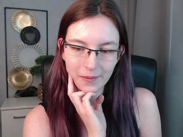 Live sex webcam photo for EmmaHeart #290166252