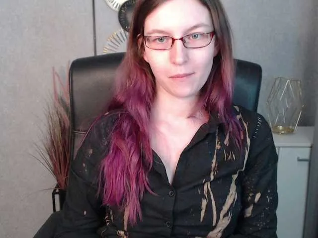 Live sex webcam photo for EmmaHeart #290414551