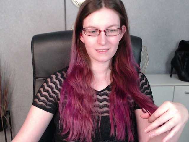 Live sex webcam photo for EmmaHeart #290479722