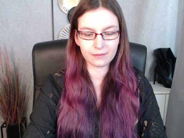 Live sex webcam photo for EmmaHeart #290519797