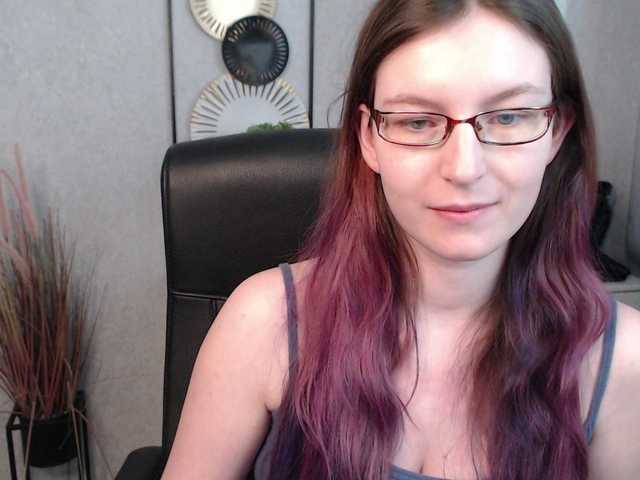 Live sex webcam photo for EmmaHeart #290527099