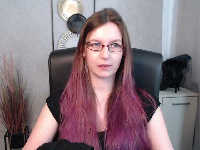 Live sex webcam photo for EmmaHeart #290628200