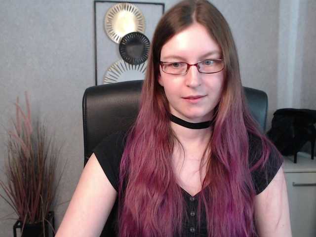 Live sex webcam photo for EmmaHeart #290702418