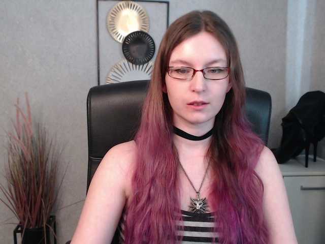 Live sex webcam photo for EmmaHeart #290731524