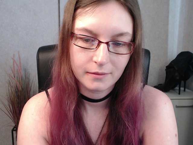 Live sex webcam photo for EmmaHeart #290771752