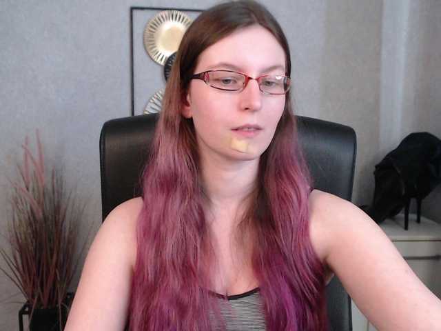 Live sex webcam photo for EmmaHeart #290798879