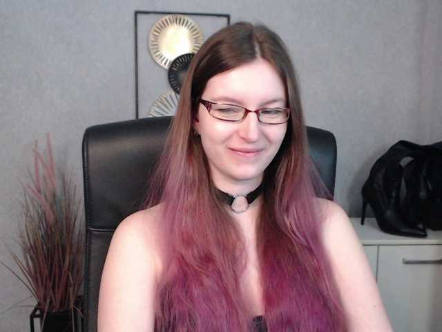 Live sex webcam photo for EmmaHeart #290852037