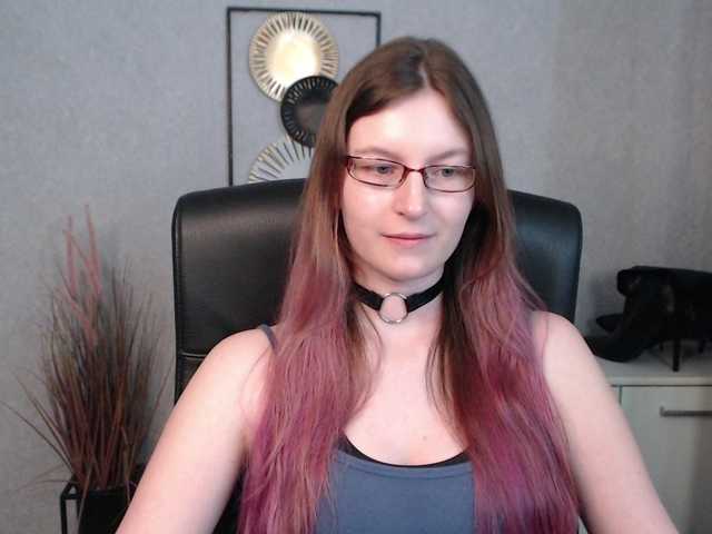 Live sex webcam photo for EmmaHeart #290902293