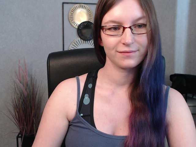 Live sex webcam photo for EmmaHeart #290908867