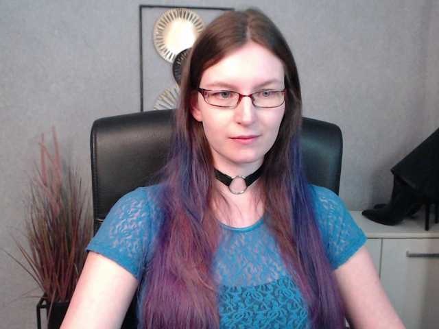 Live sex webcam photo for EmmaHeart #290937926