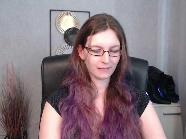 Live sex webcam photo for EmmaHeart #291014355