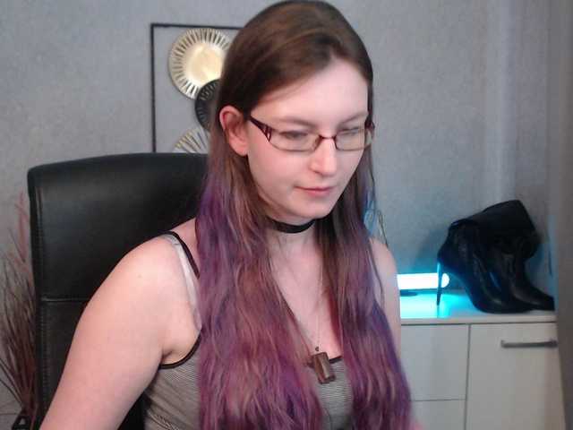 Live sex webcam photo for EmmaHeart #291035719