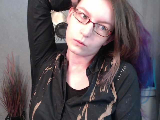 Live sex webcam photo for EmmaHeart #291061255