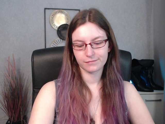 Live sex webcam photo for EmmaHeart #291088649