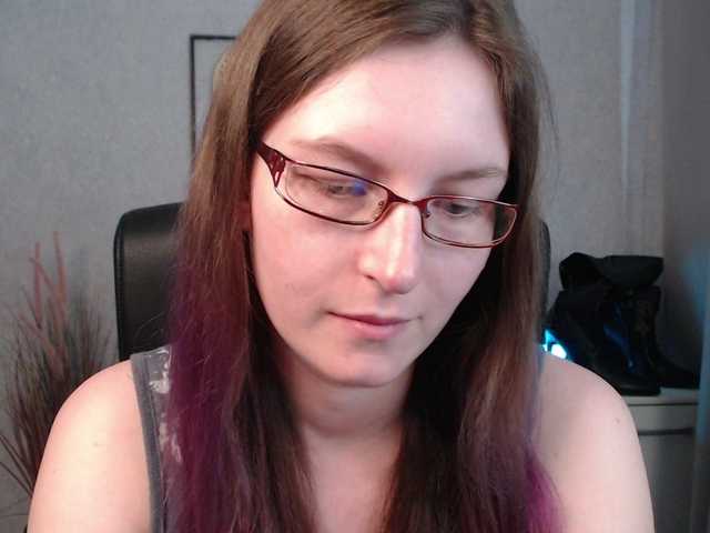 Live sex webcam photo for EmmaHeart #291090235