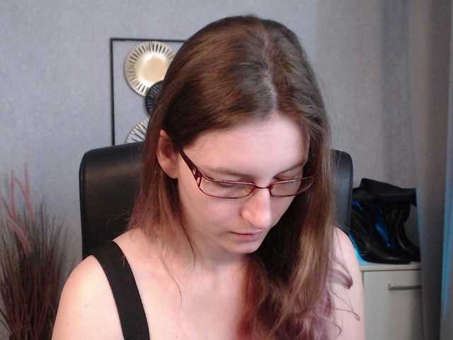 Live sex webcam photo for EmmaHeart #291236491