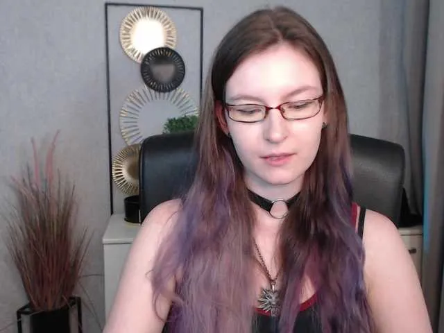 Live sex webcam photo for EmmaHeart #291586530