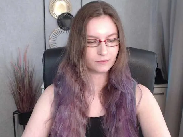 Live sex webcam photo for EmmaHeart #291641035