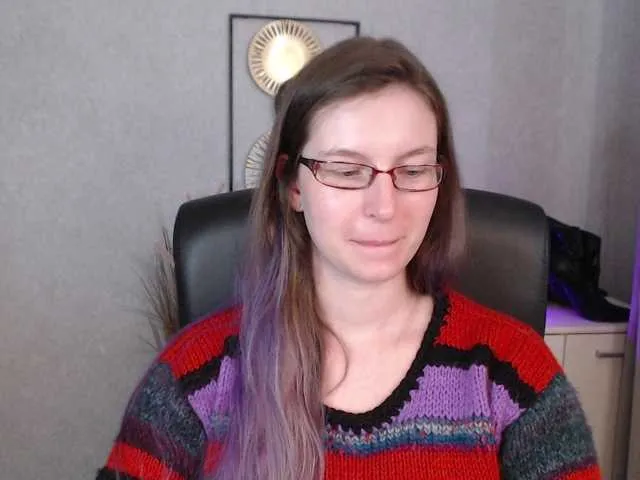 Live sex webcam photo for EmmaHeart #291844476