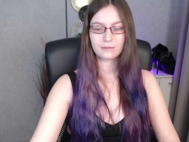 Live sex webcam photo for EmmaHeart #292011420