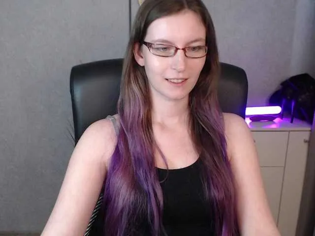 Live sex webcam photo for EmmaHeart #292135130