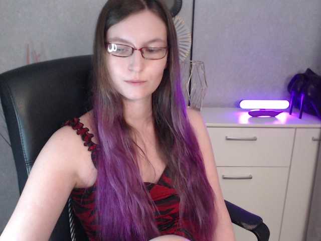 Live sex webcam photo for EmmaHeart #292400911
