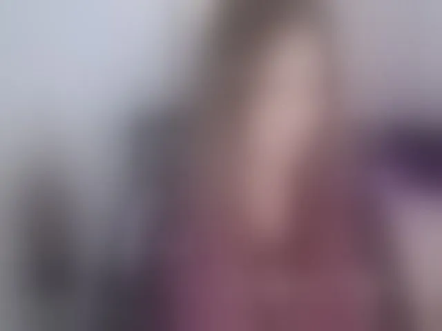 Live sex webcam photo for EmmaHeart #292565544