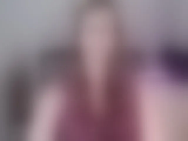 Live sex webcam photo for EmmaHeart #292605906