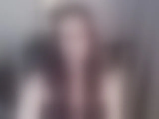 Live sex webcam photo for EmmaHeart #293116167
