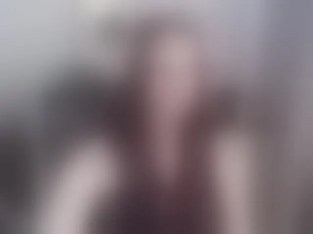 Live sex webcam photo for EmmaHeart #293124211