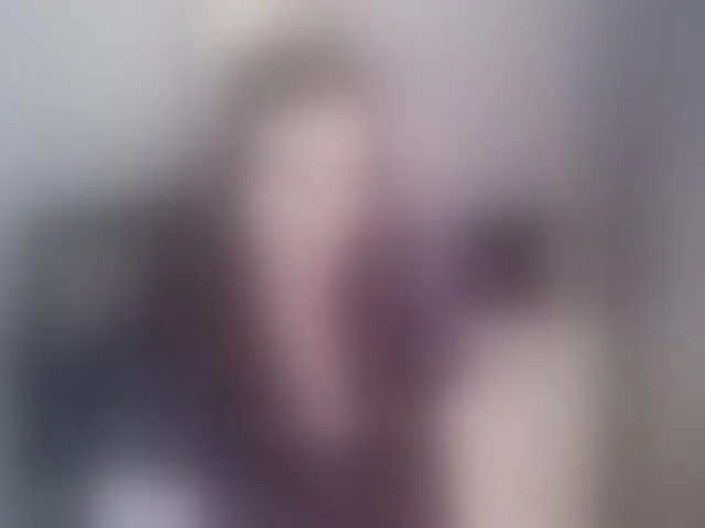 Live sex webcam photo for EmmaHeart #293199627