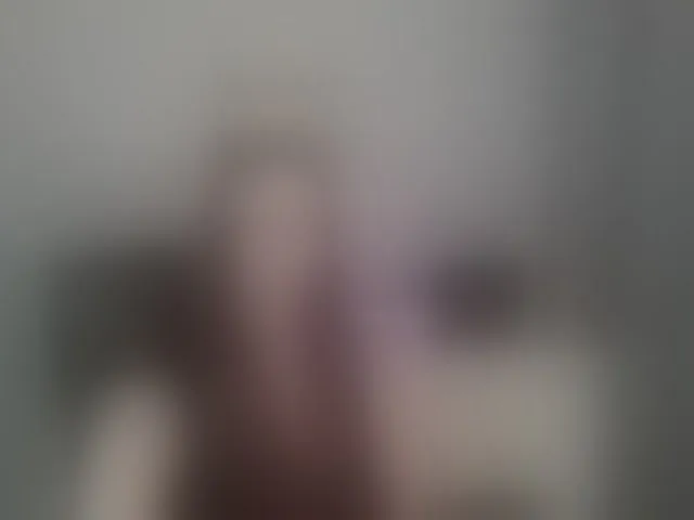 Live sex webcam photo for EmmaHeart #293379924