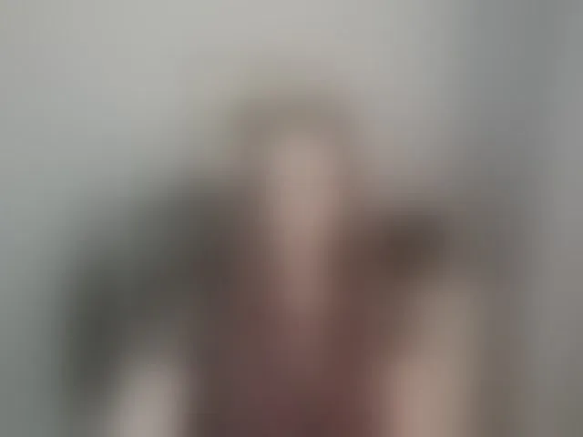 Live sex webcam photo for EmmaHeart #293396687