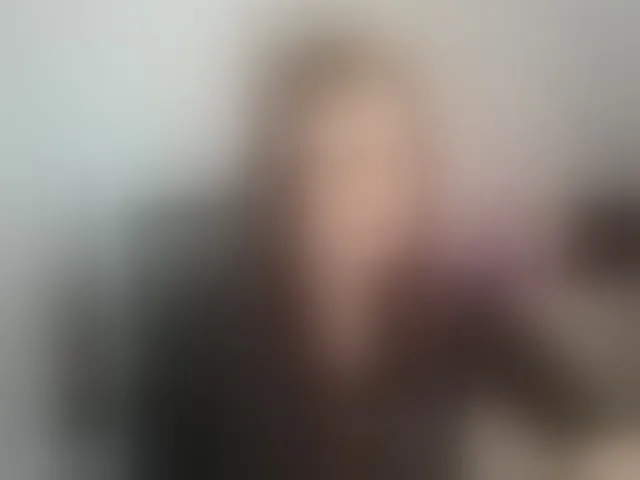 Live sex webcam photo for EmmaHeart #293918356