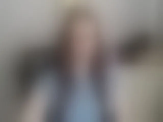 Live sex webcam photo for EmmaHeart #294074278