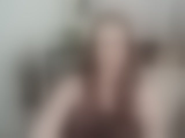 Live sex webcam photo for EmmaHeart #294130833