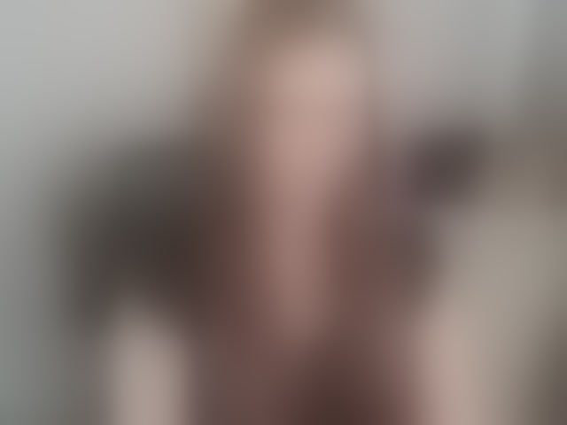 Live sex webcam photo for EmmaHeart #294141227