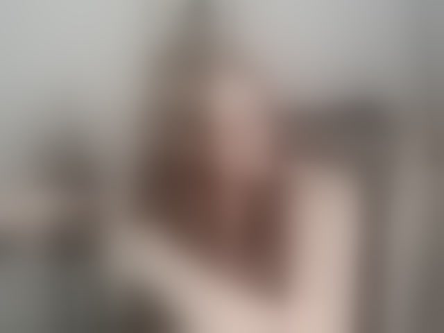 Live sex webcam photo for EmmaHeart #294169900