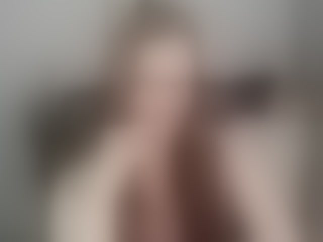 Live sex webcam photo for EmmaHeart #294175404