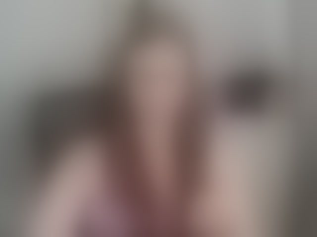 Live sex webcam photo for EmmaHeart #294176498