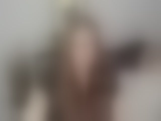 Live sex webcam photo for EmmaHeart #294261216