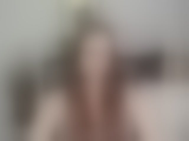Live sex webcam photo for EmmaHeart #294281893