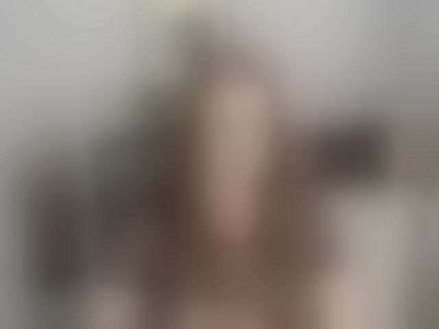 Live sex webcam photo for EmmaHeart #294308322