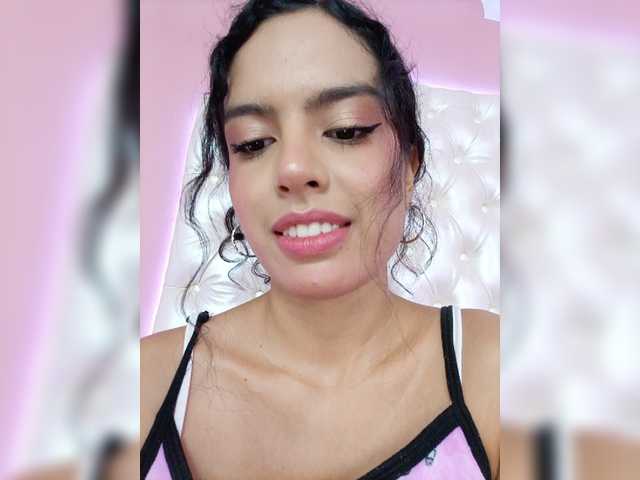 Live sex webcam photo for EmmaJannel #277785180