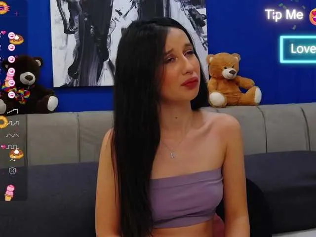 Live sex webcam photo for EmmaKim #277056359