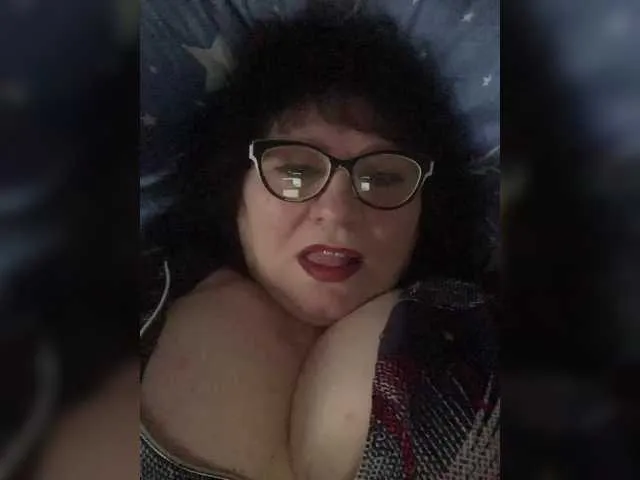 Live sex webcam photo for EmmaLust #292143336