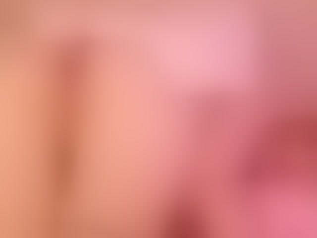 Live sex webcam photo for EmmaNaughtiness #294083029