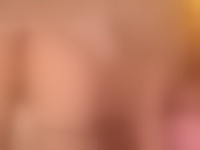 Live sex webcam photo for EmmaNaughtiness #294219418