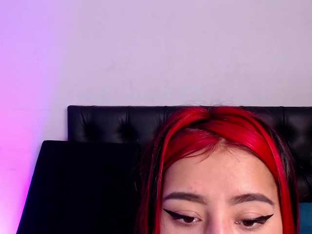 Live sex webcam photo for EmmaPalmer #272477310