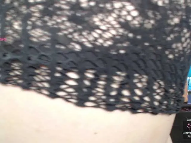 Live sex webcam photo for EmmaPink3 #290283178